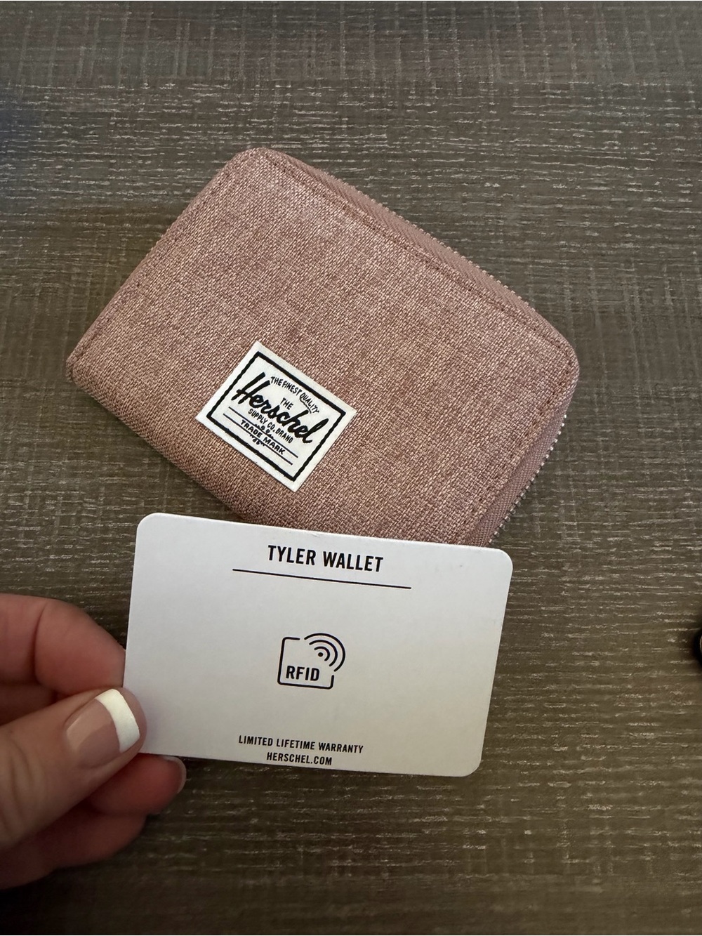 Herschel Supply Company Small Zip Wallet - Dusty Rose